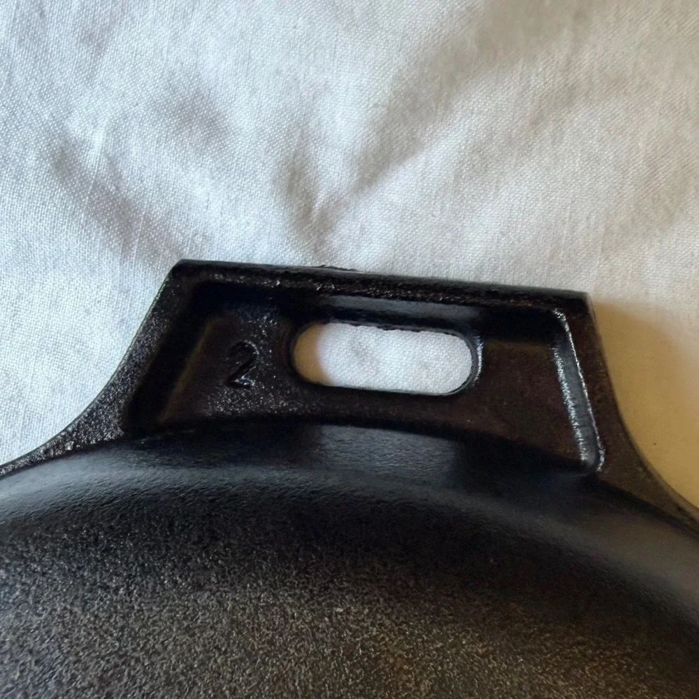 Pampered Chef Cast Iron Mini Skillet Set of 2 Round Dual Handle Pans 5.5 inch